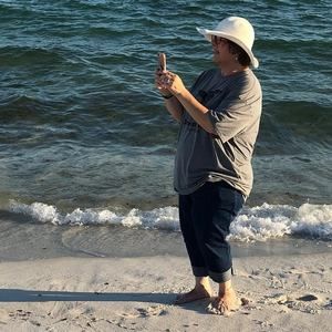 Meet your Posher, Ellen